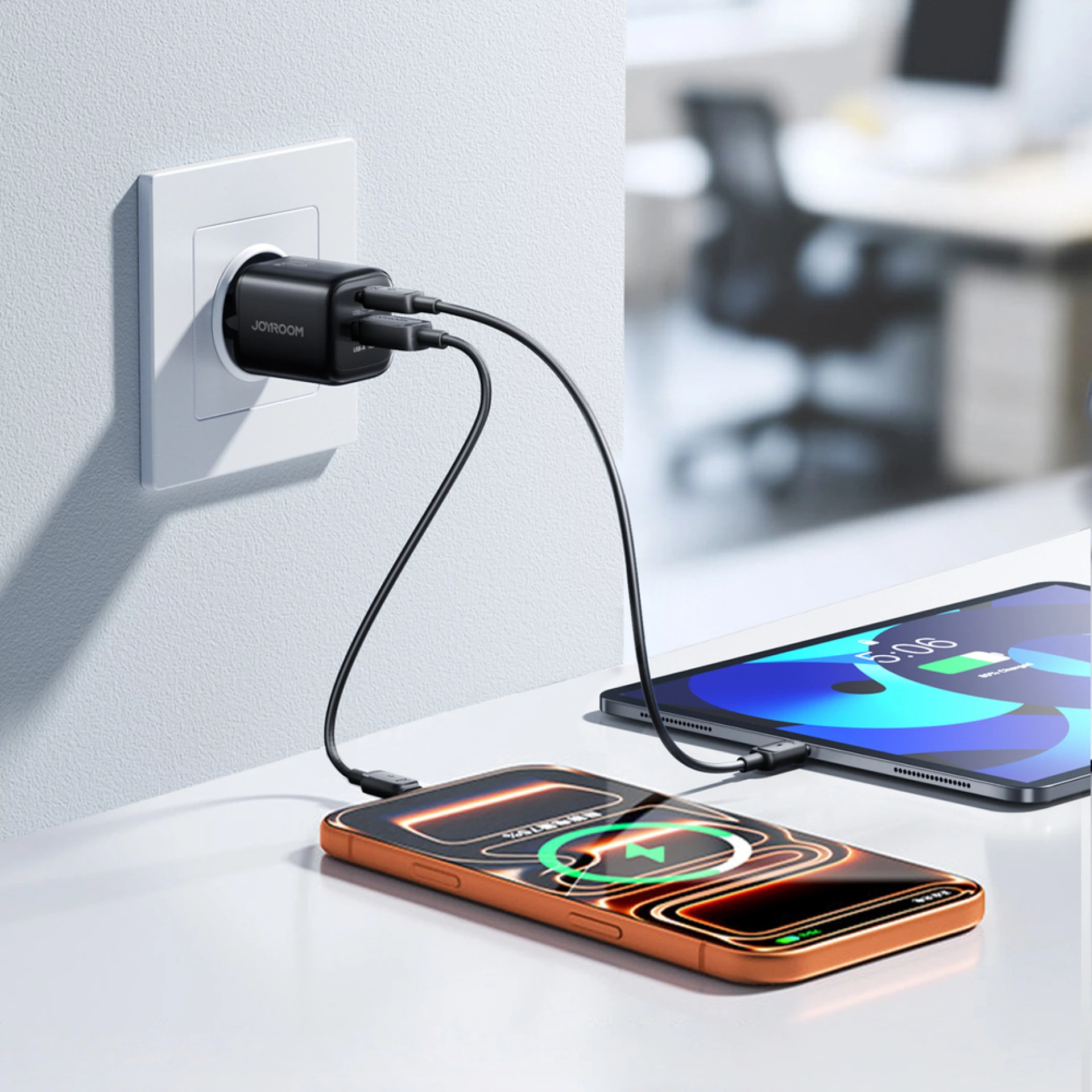 Adapter Joyroom JR-TG7 33W USB-A + USB-C Charger crni