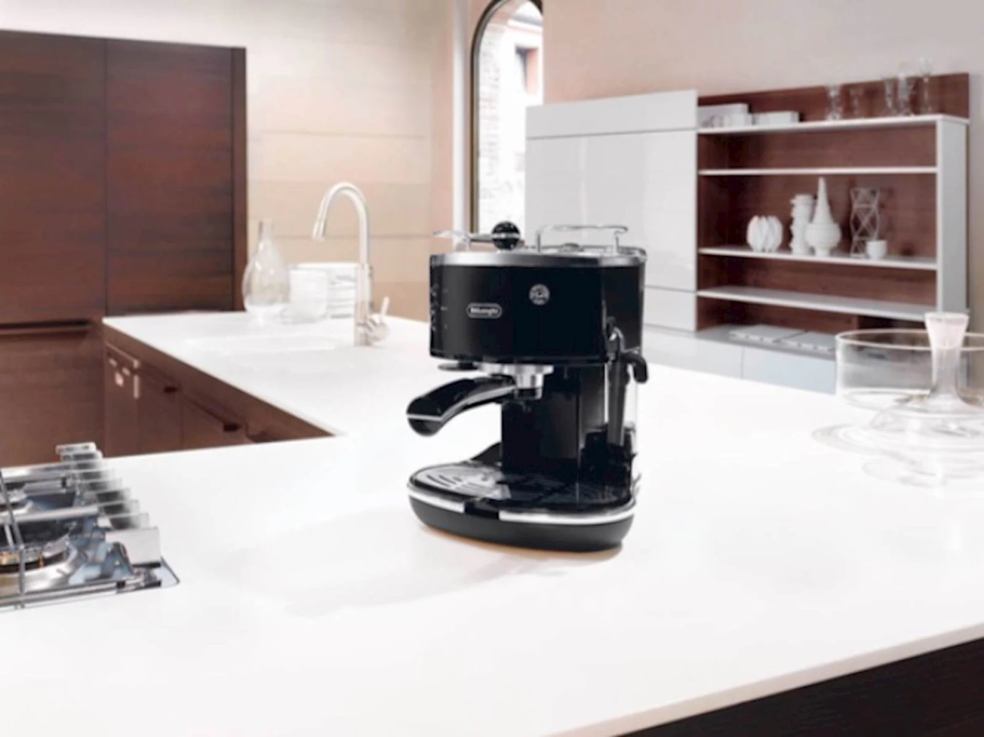 Aparat za kafu DELONGHI ECO311.BK