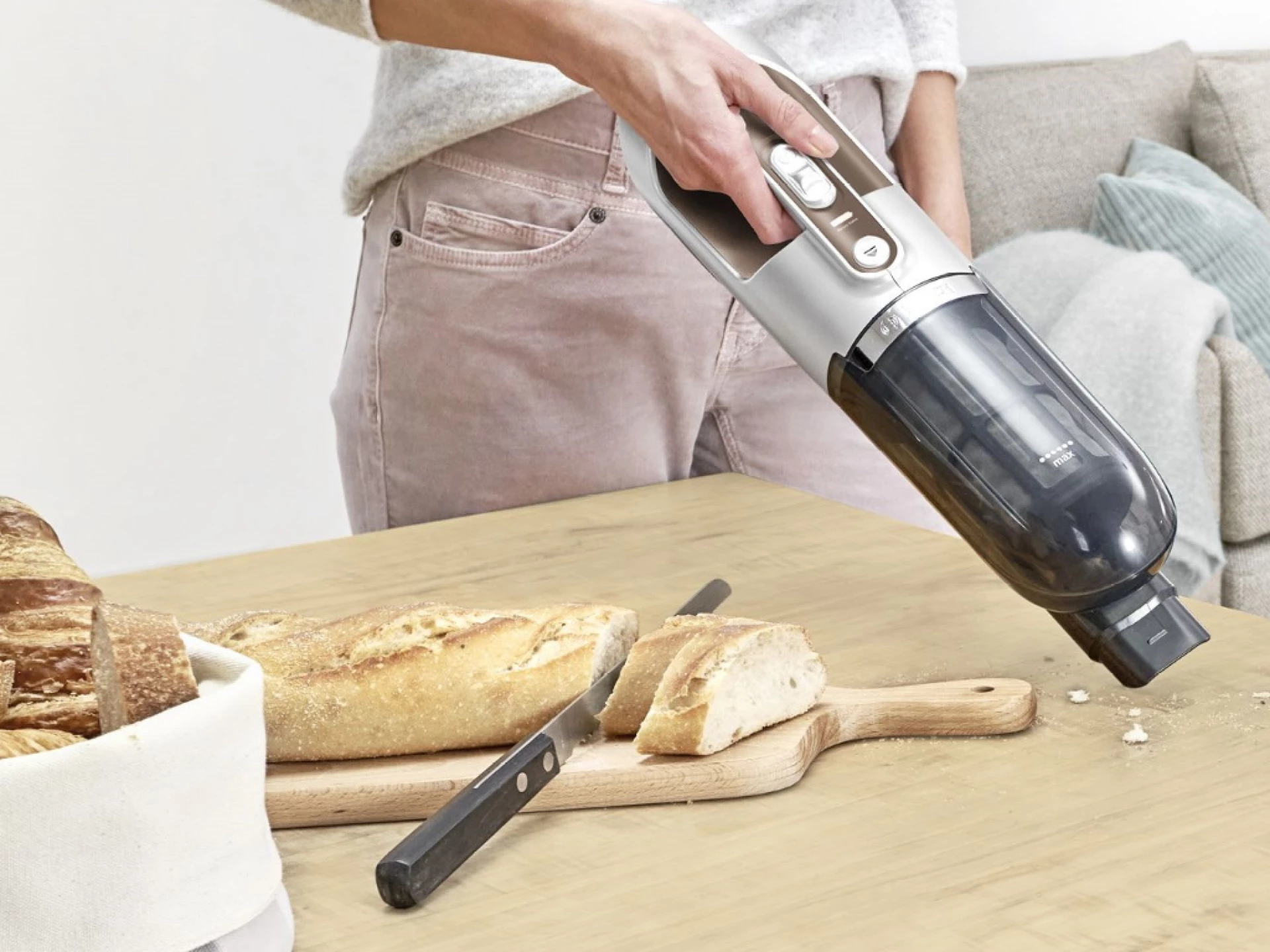 BOSCH 2in1 Usisivač FlexxoSerie 4|, 28V, Smeđa 55 min, 3.3 kg BCH3K2852