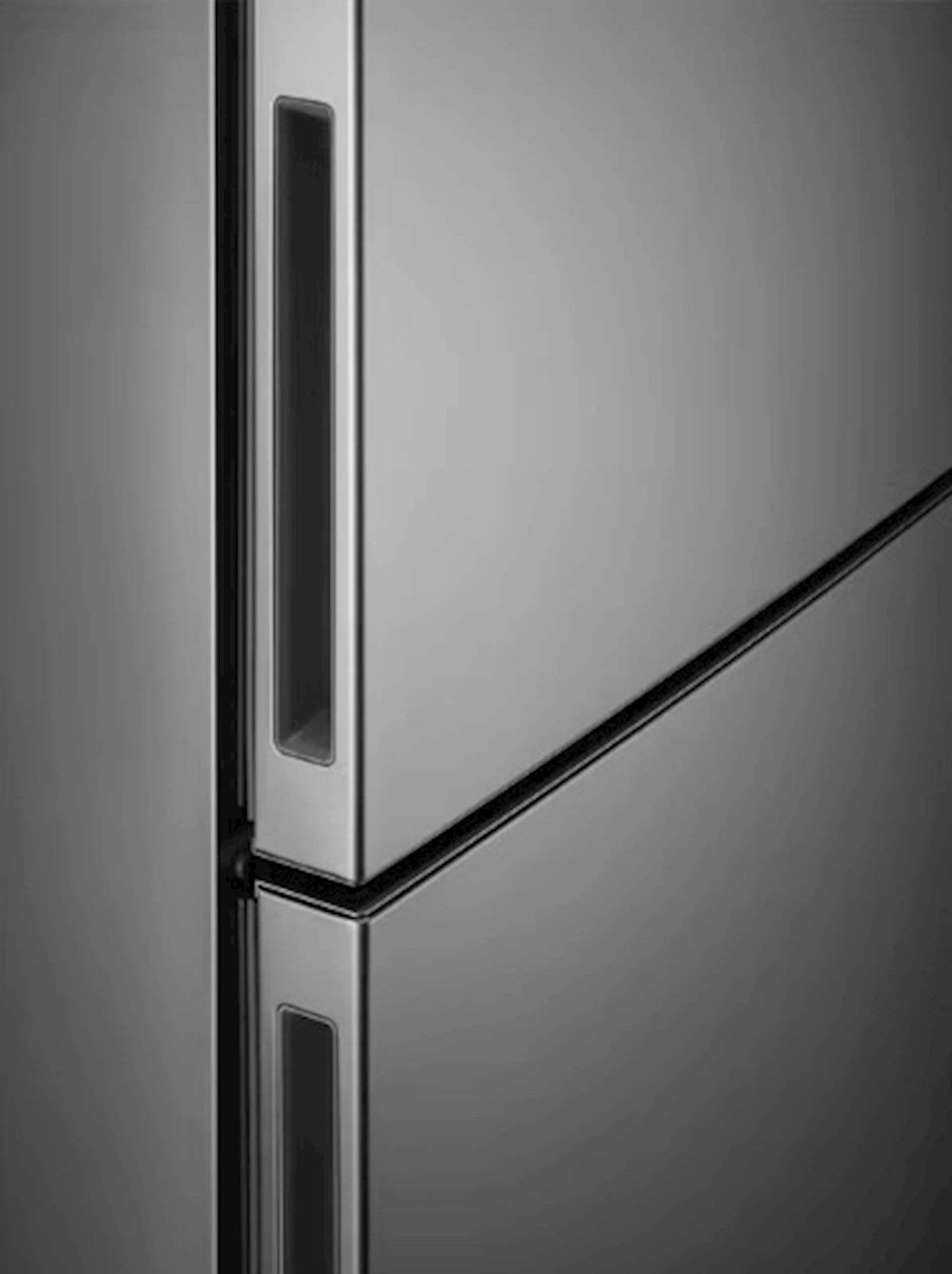Frižider ELECTROLUX sa zamrzivačem LNT5ME36U1