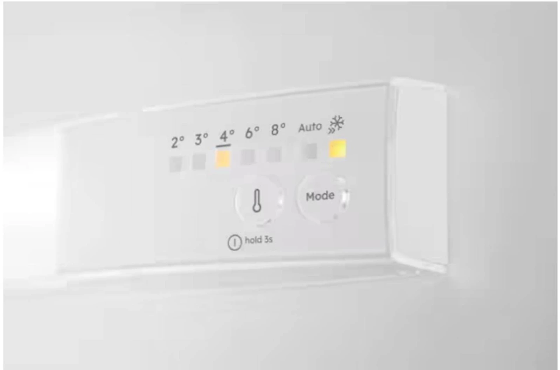 Frižider ELECTROLUXL NA6LE18S