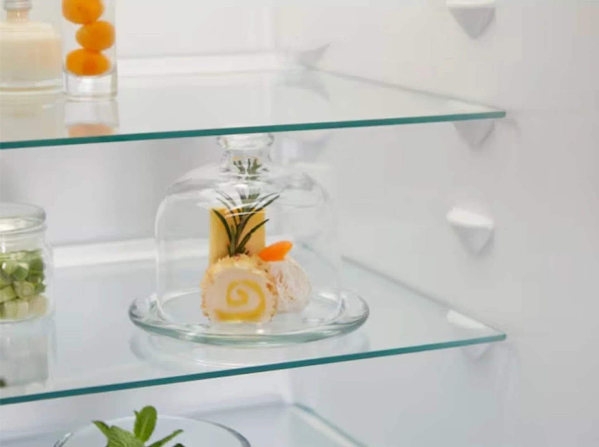 Frižider ELECTROLUXL NA6LE18S