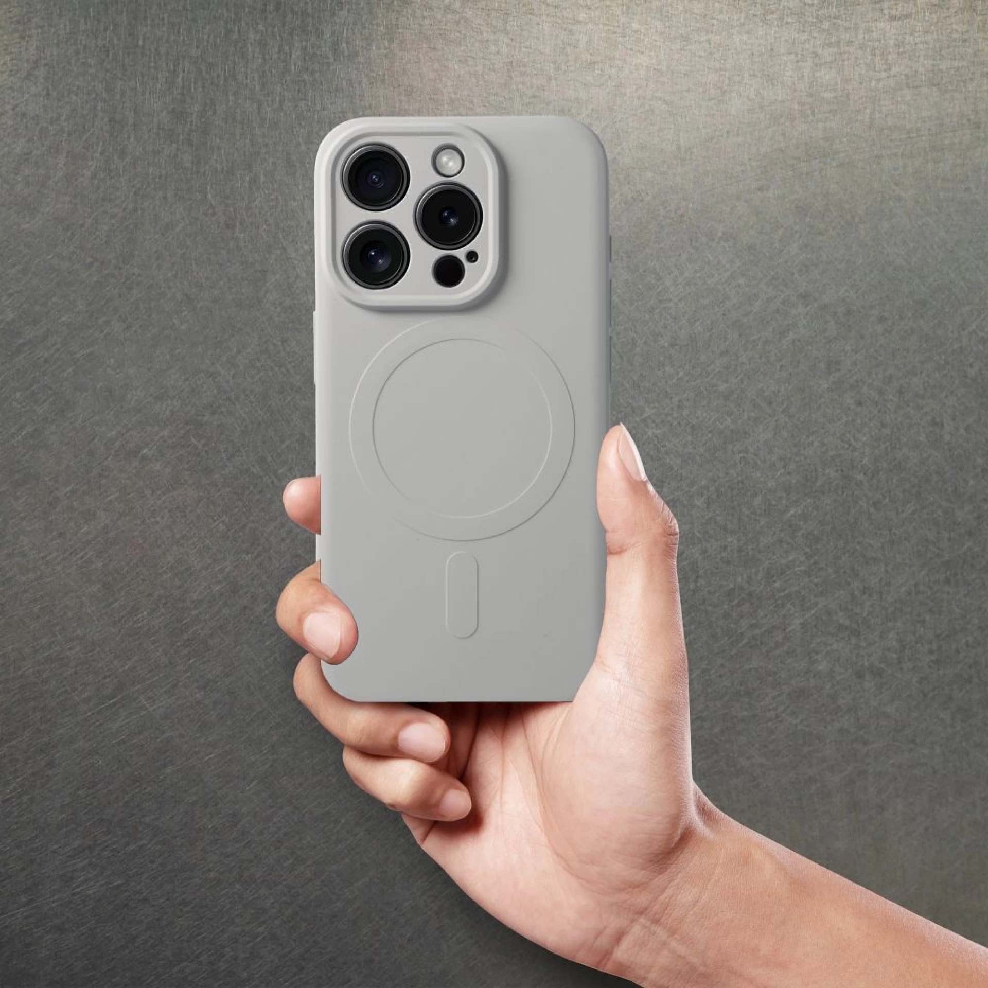Maska kompatibilna sa MagSafe za IPHONE 15 Pro Max titanium