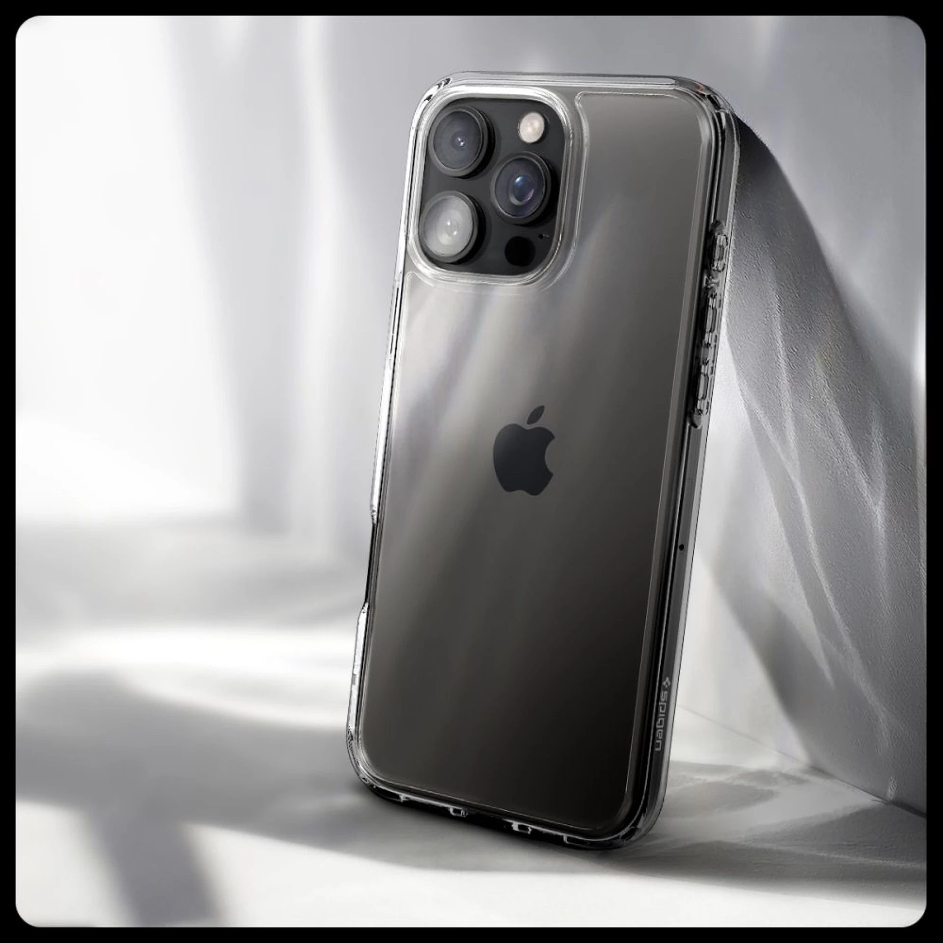 Maska SPIGEN Ultra Hybrid za iPhone 16 Pro Max Crystal clear
