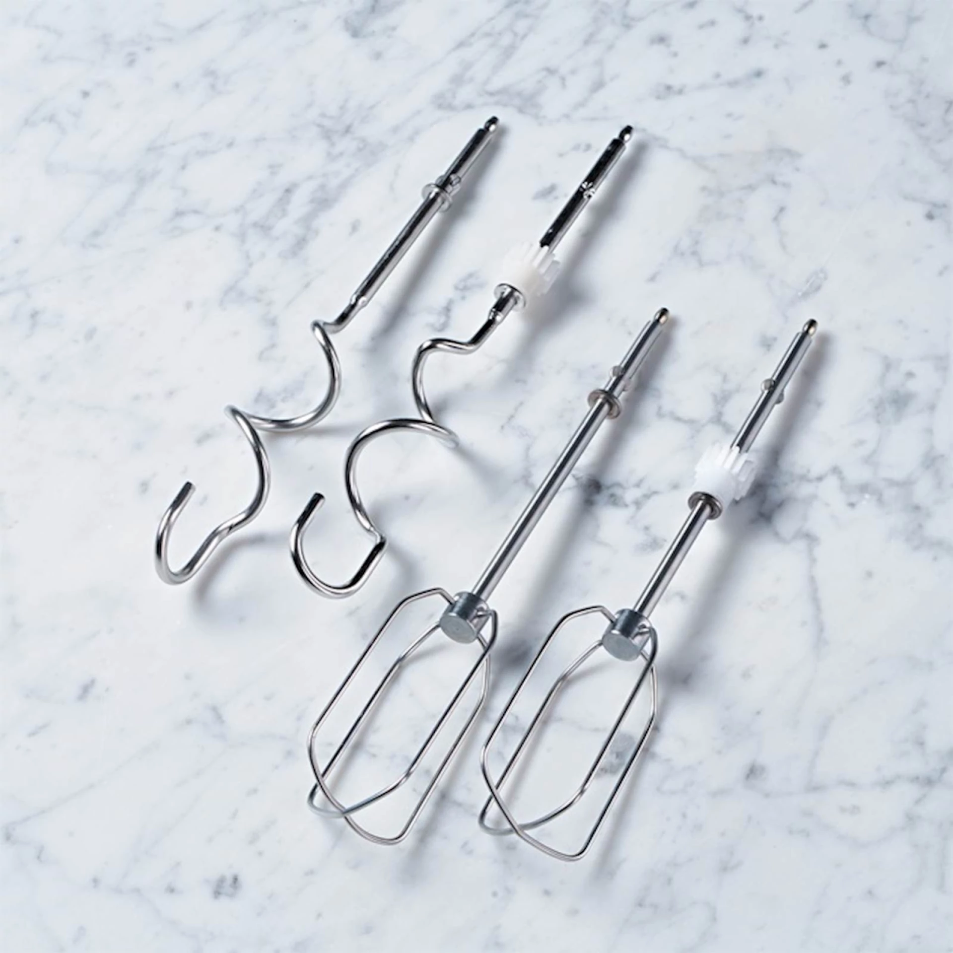 Mikser sa posudom Electrolux ESM4B