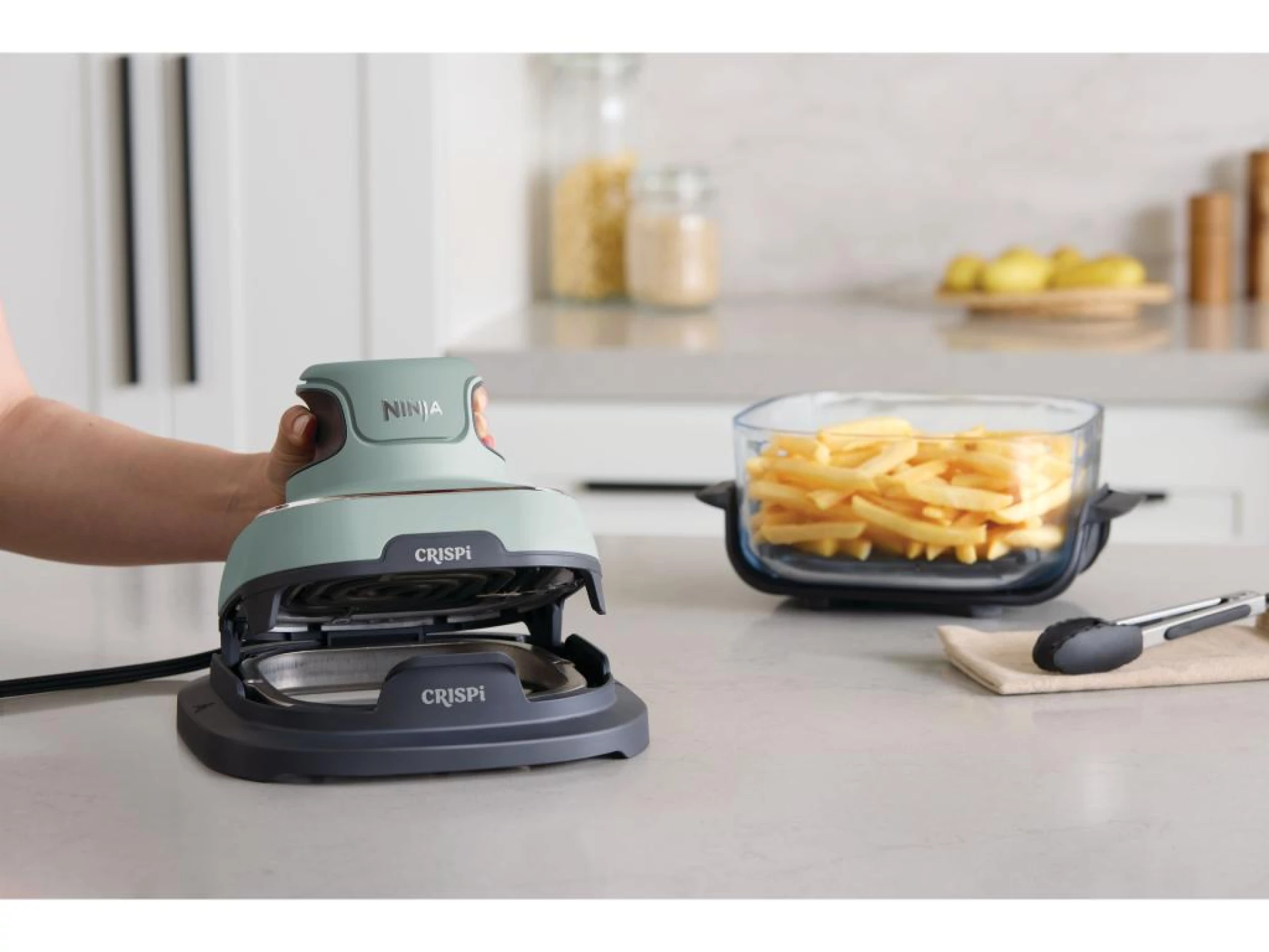 Ninja CRISPi 4u1 Mint4 funkcije,prenosna friteza,snaga 1700W,2 posude 3.8L i 1.4L