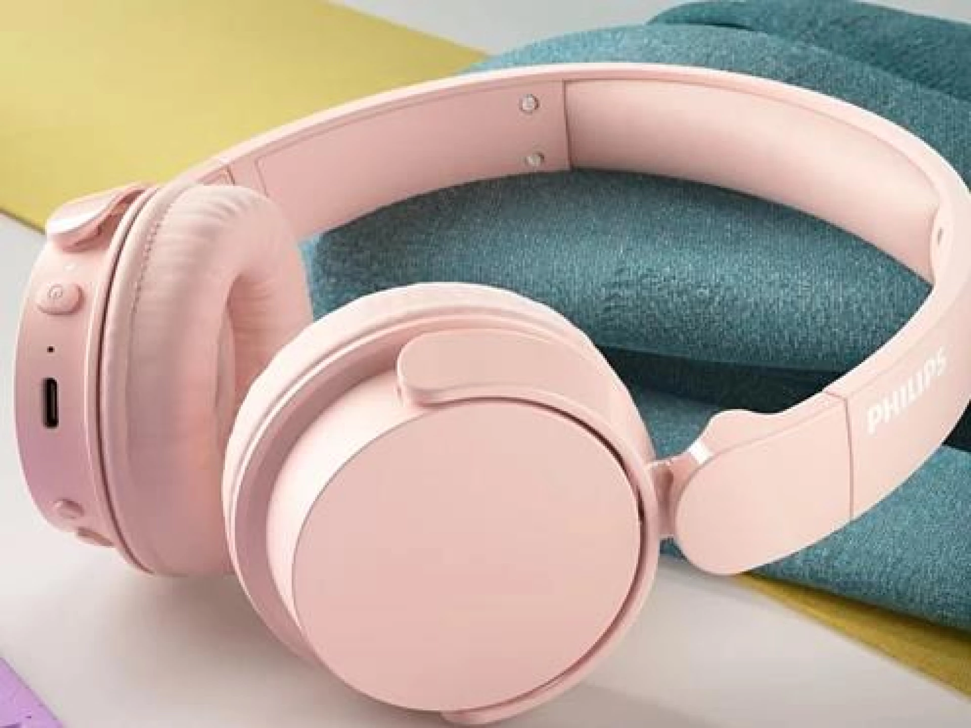 Philips TAH4209PK/00 BT slusal, zatvoreni akustični sistem, verzija BT 5.3, do 55h glazbe