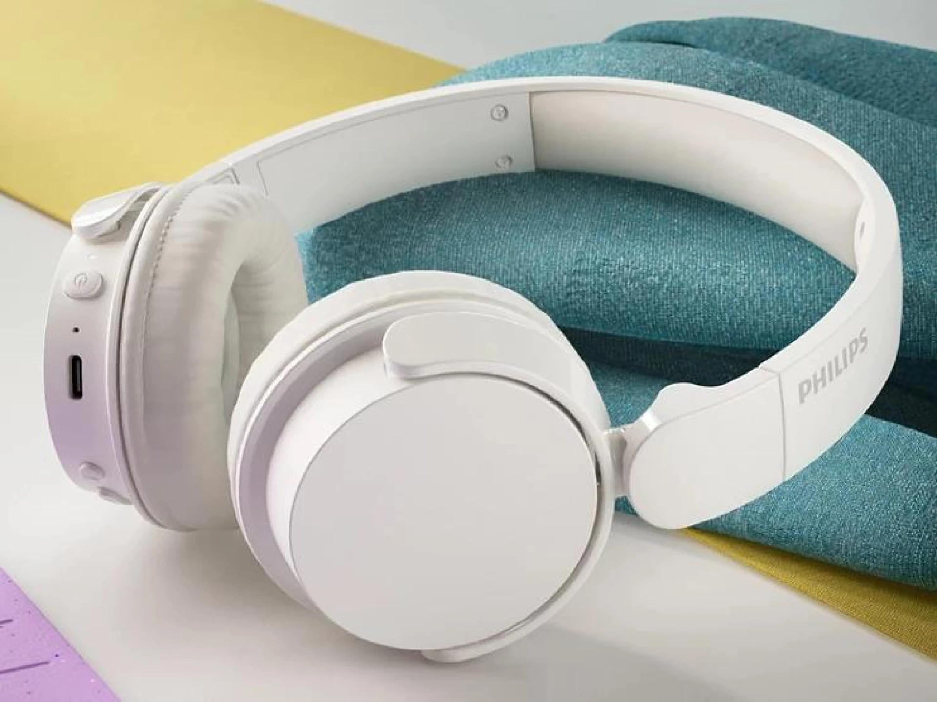 Philips TAH4209WT/00 BT slusal, zatvoreni akustični sistem, verzija BT 5.3, do 55h glazbe