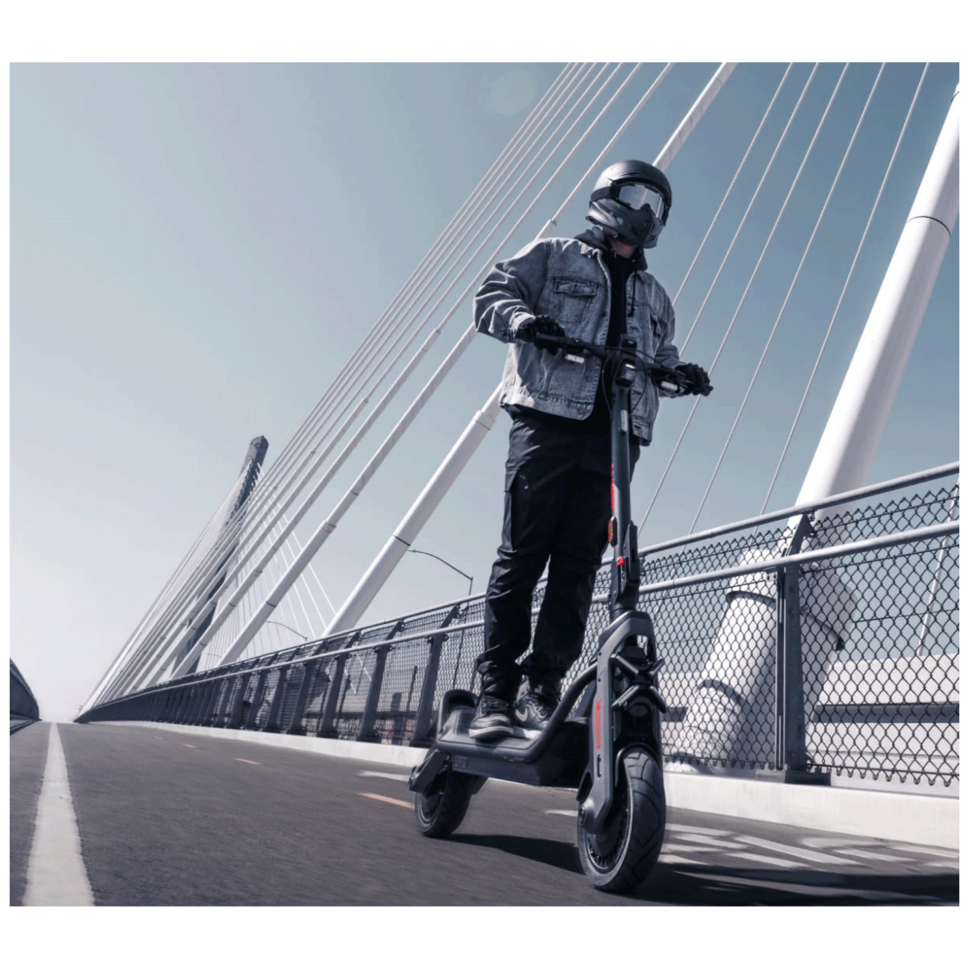Segway Električni Romobil, 11" točkovi, 25 km/h, Domet do 90 km - GT3 E (AA.06.02.01.0004)