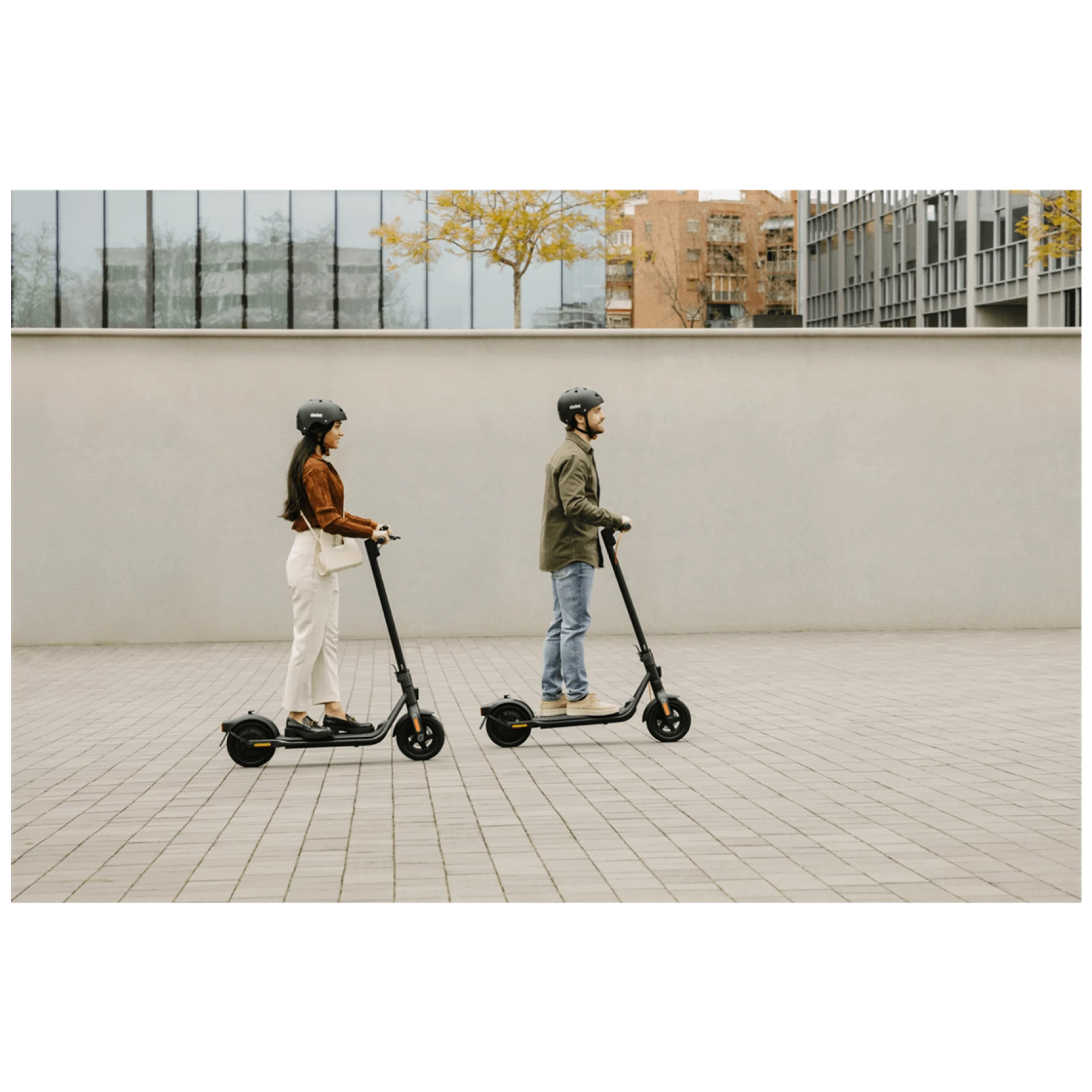 Segway Električni Romobil, 25 km/h, Domet do 40 km - F2 (AA.05.12.01.0003)