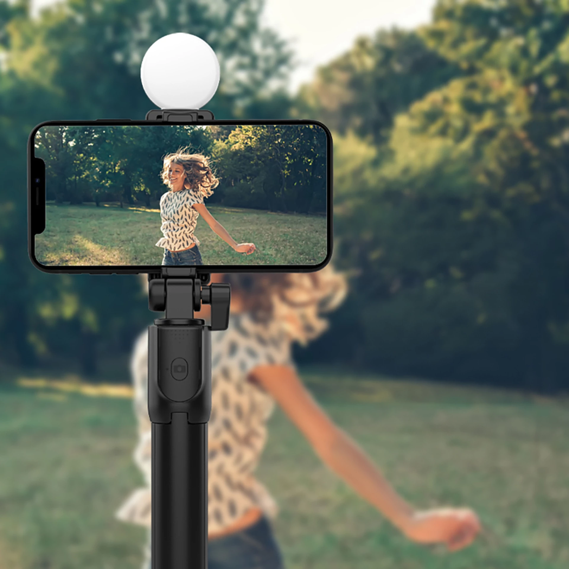 Selfi štap i tripod WR1YXS telescopic 0.71m with lamp
