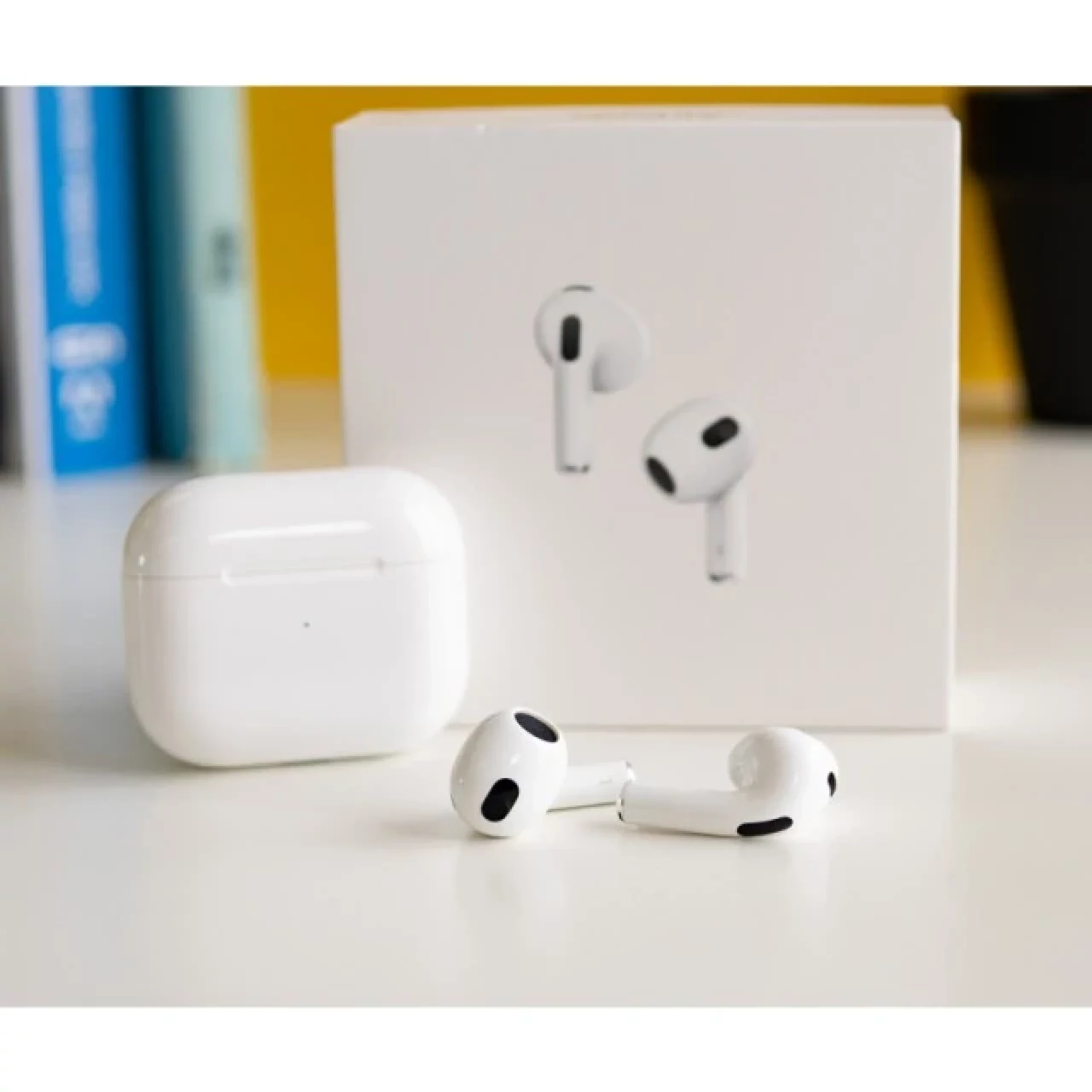Slušalice Apple AirPods 3rd Gen. with MagSafe Charging Case bijele