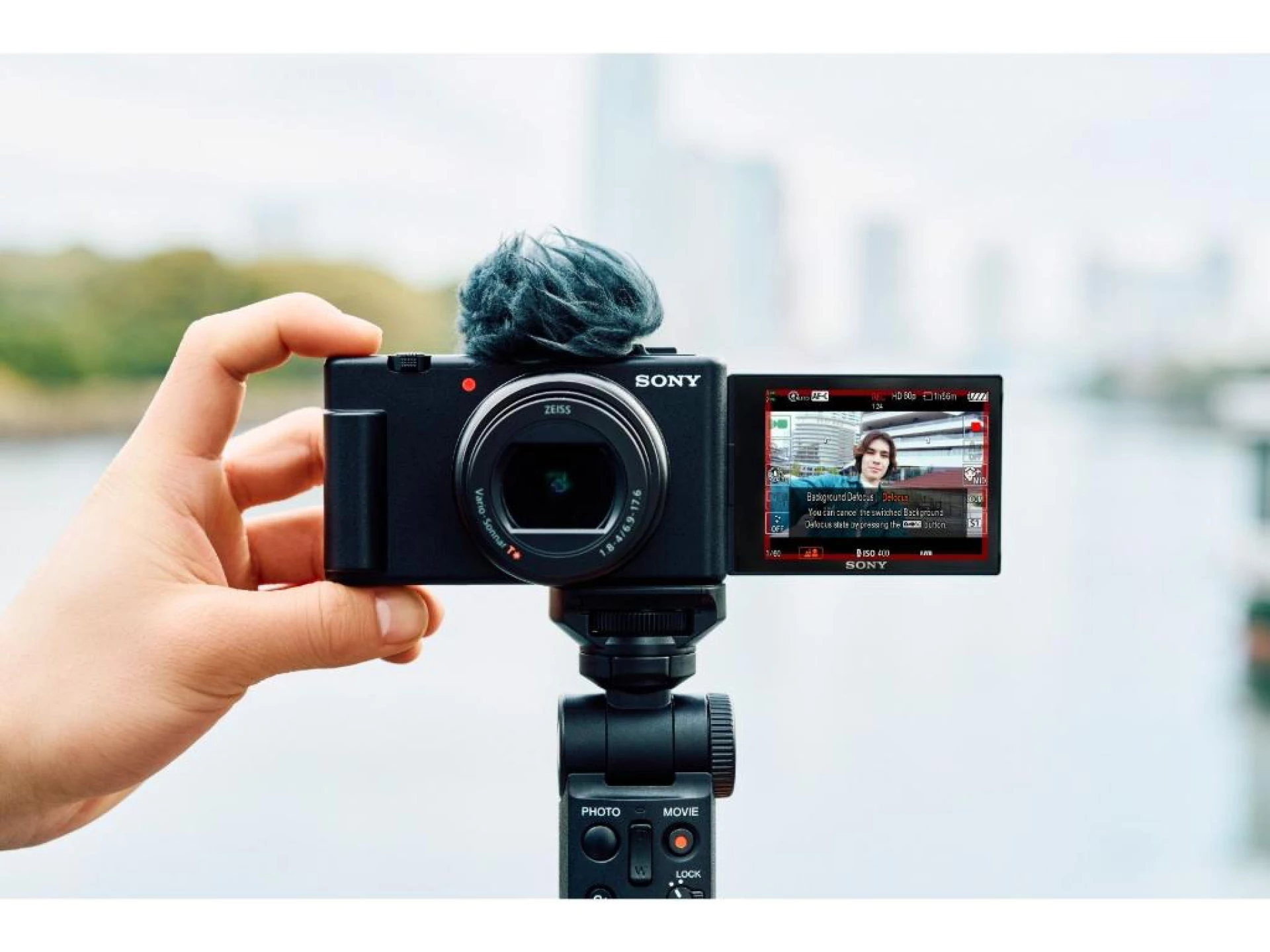 Sony Vlog Camera ZV-1 IICMOS senzor Exmor RS 1.0foto 20.1 mp; video 16.8 mp;