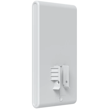 Ubiquiti U6-Mesh-Pro-EU Indoor/outdoor WiFi 6 AP with 4 spatial streams, an integrated super antenna, and a gigabit passthrough port
