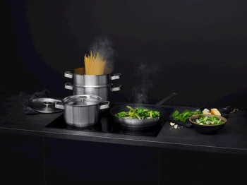 AEG set posuđa A4SS