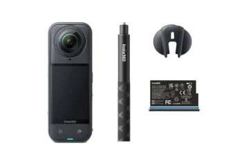 Akcijska kamera Insta360 X5 Starter Bundle