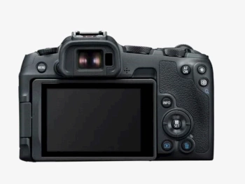 Fotoaparat CANON R8 RF 24-105mm f4-7.1 IS STM