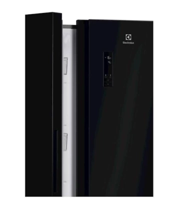 Frižider ELECTROLUX EAT6ME53E0 + GRATIS usisivač