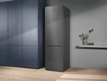 Frižider ELECTROLUX sa zamrzivačem LNT5ME36U1