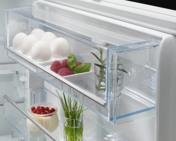 Frižider ELECTROLUX sa zamrzivačem NSC7P751ES
