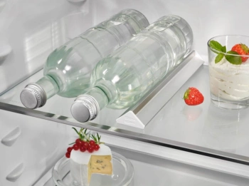 Frižider ELECTROLUX sa zamrzivačem NSC7P751ES
