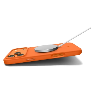 Maska Spigen Silicone Fit Mag Case za iPhone 17 Pro Max Orange