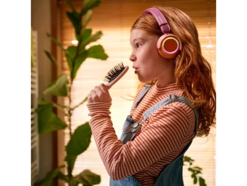 Philips TAK4200 djecije slusBT; LED svjetla; do 45h bateribezicno dijeljenje zvuka; aplikacija