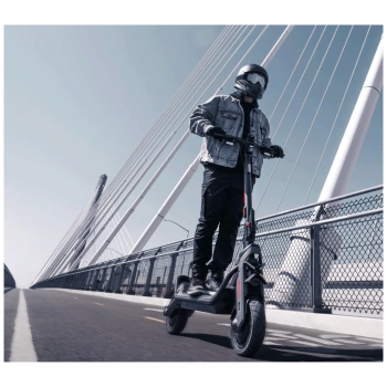 Segway Električni Romobil, 11" točkovi, 25 km/h, Domet do 90 km - GT3 E (AA.06.02.01.0004)