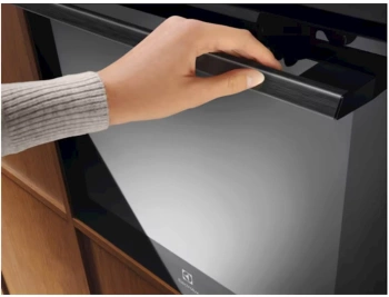 Ugradbena pećnica ELECTROLUX LOE8P39Z